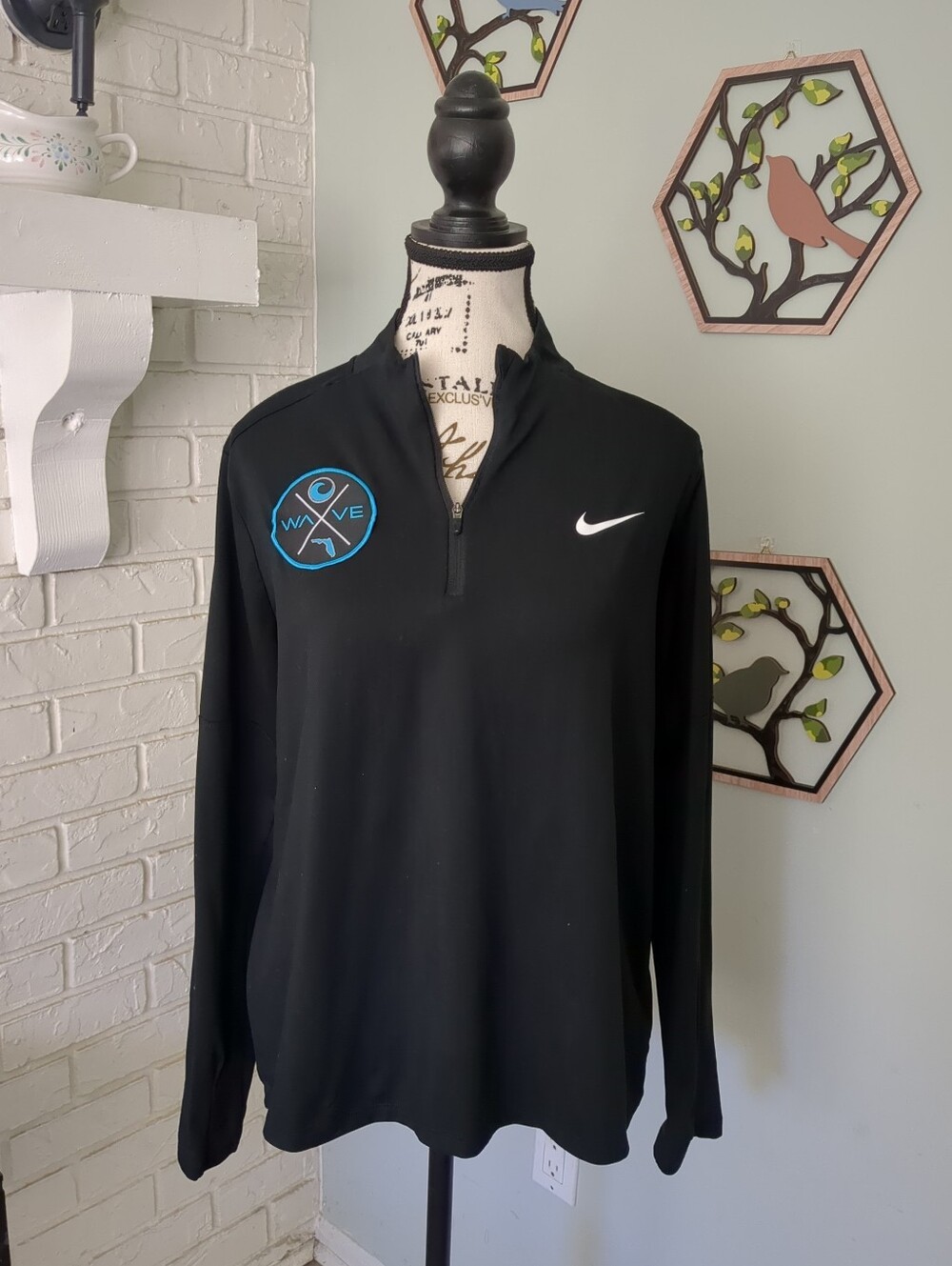 **3/$10** Nike Running Top Size Large